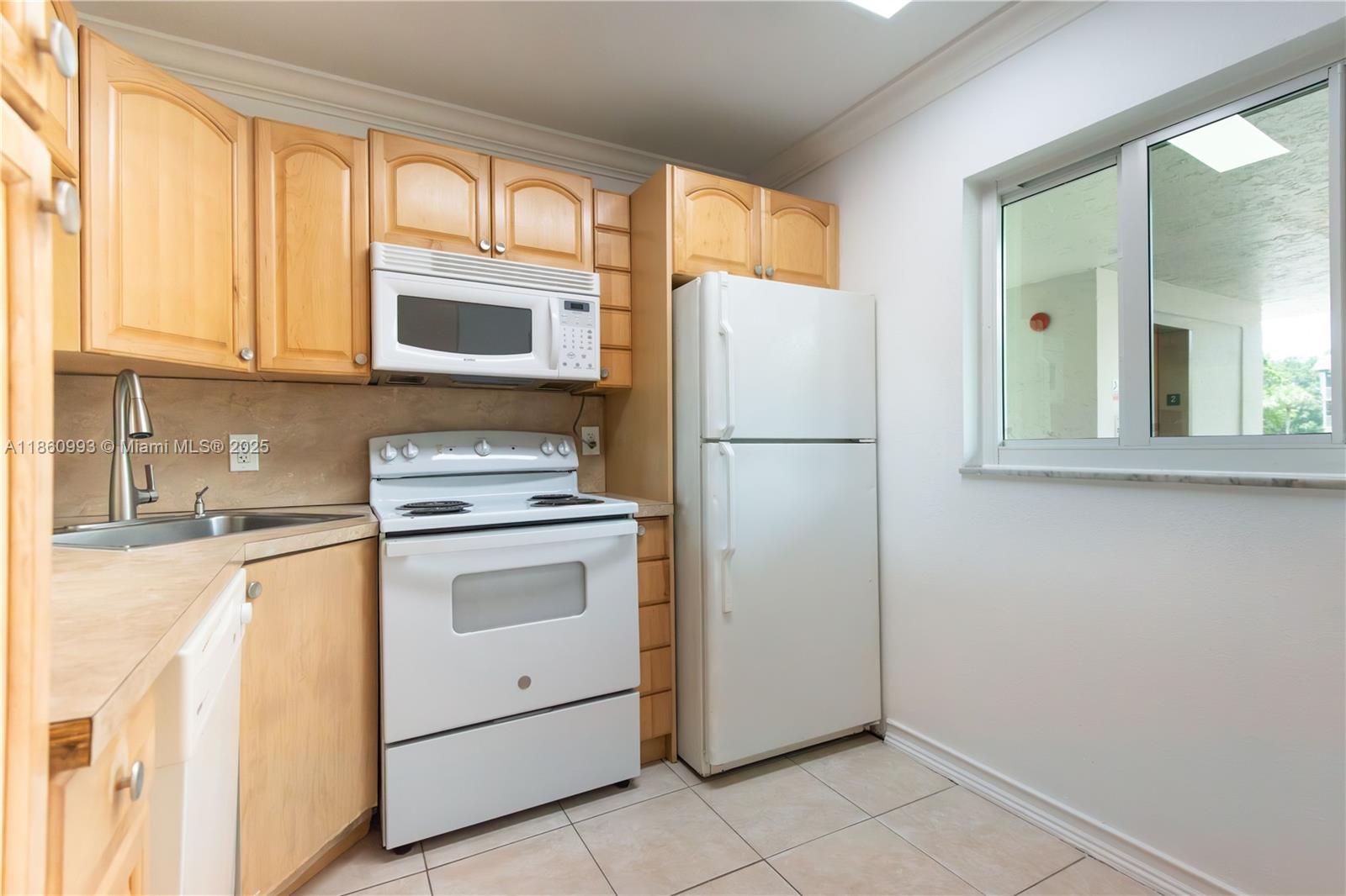 9420 Poinciana Pl 210