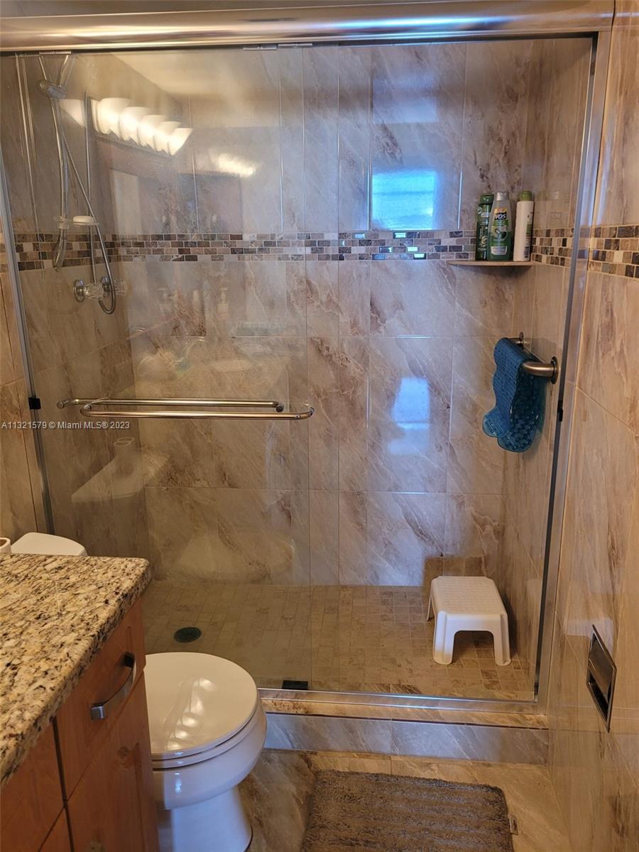Photo 14 of 18 of 2841 NE 163rd St 1203 condo