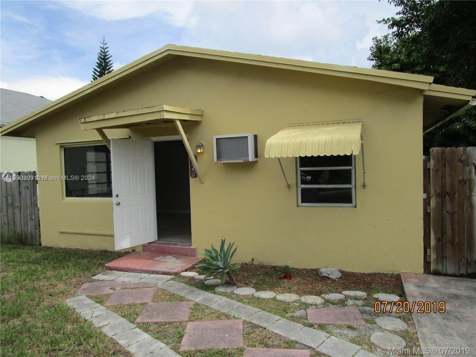 Property for Sale at 3040 Nw 10th Ct, Fort Lauderdale, Broward County, Florida - Bedrooms: 3 
Bathrooms: 2  - $350,000