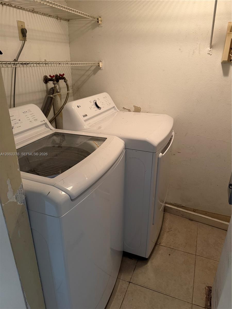 FAIRWAYS OF SUNRISE - Residential