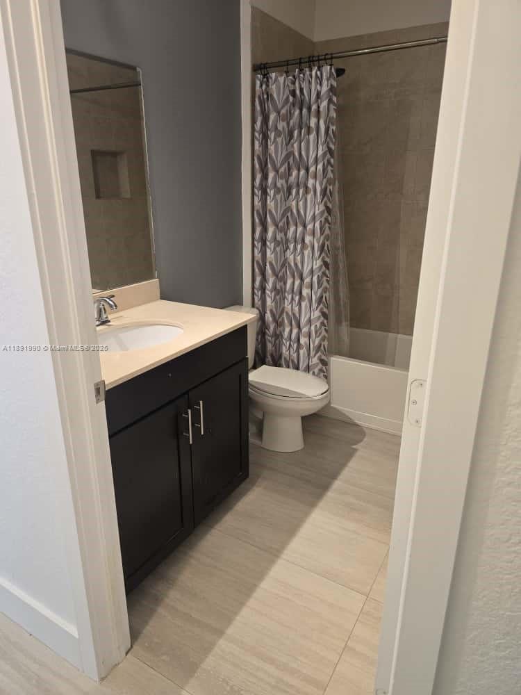ESTATE MANSIONS 1ST ADDN - Residential Lease