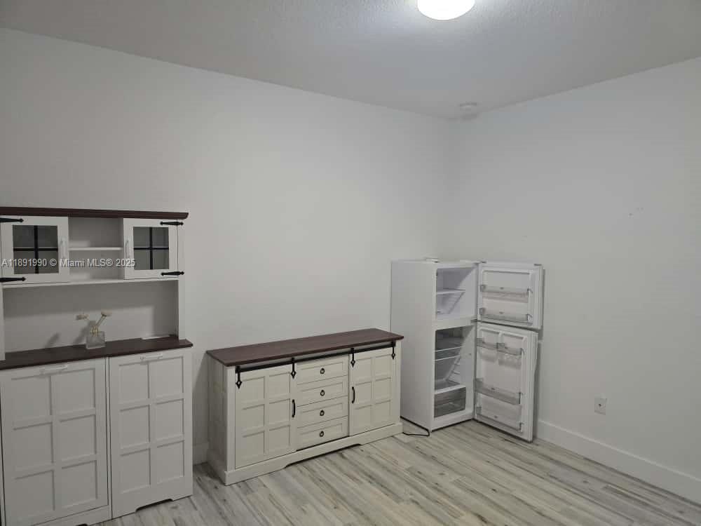 ESTATE MANSIONS 1ST ADDN - Residential Lease