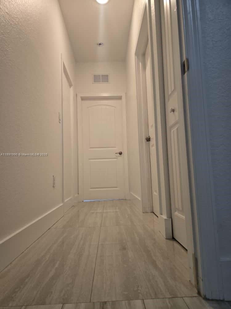 ESTATE MANSIONS 1ST ADDN - Residential Lease