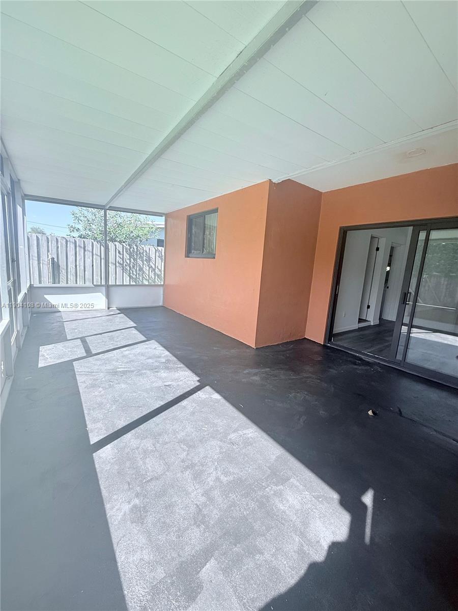 MILLER HEIGHTS SEC 4 - Residential Lease