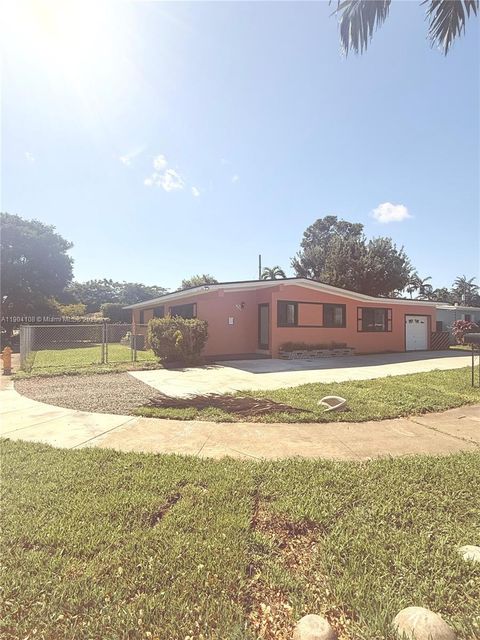 9300 SW 52nd Ter 1 Miami FL 33165