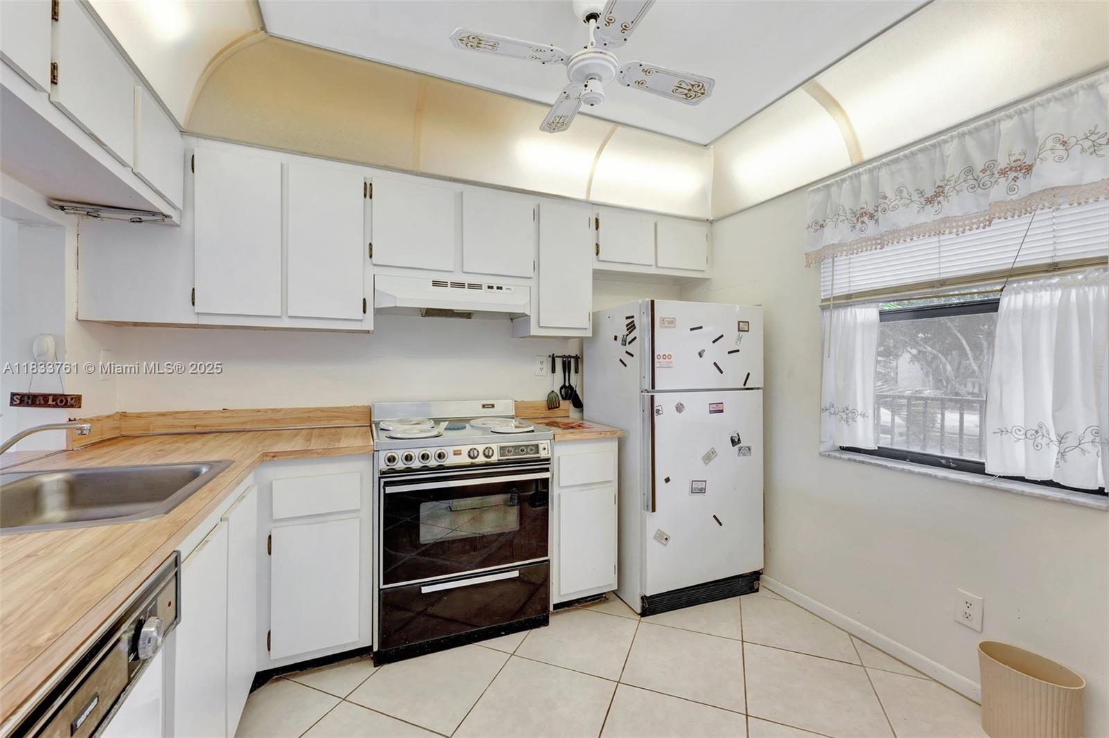 SUNRISE LAKES 177 CONDO - Residential