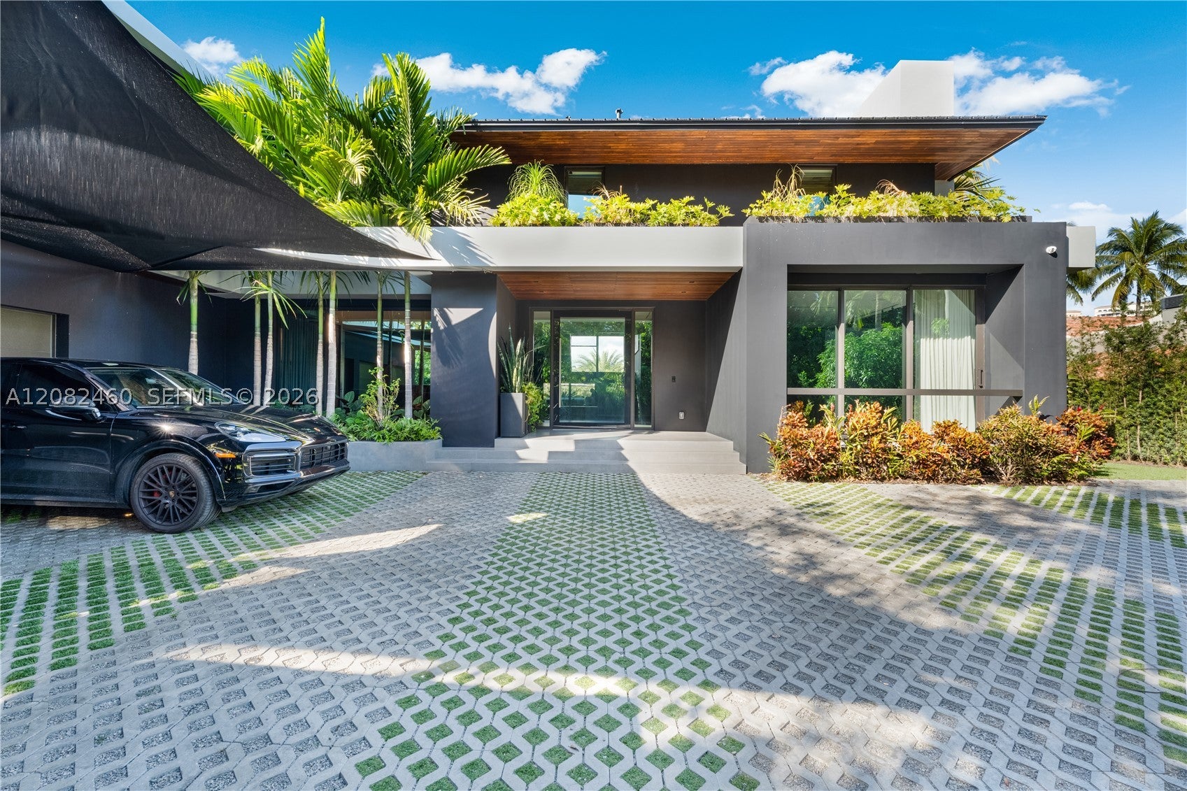 131 Cape Florida Dr