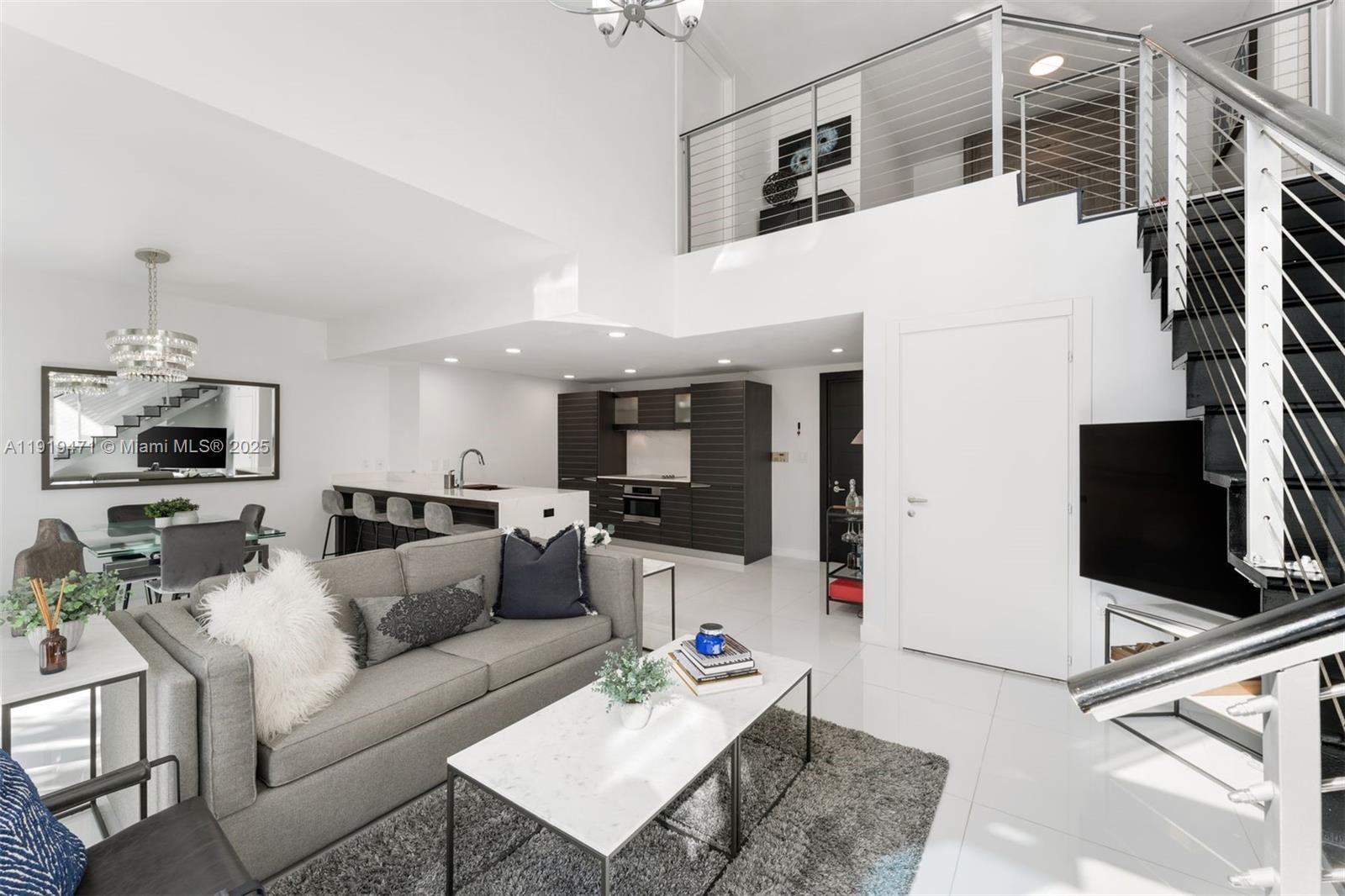 200 Biscayne Boulevard Way 303