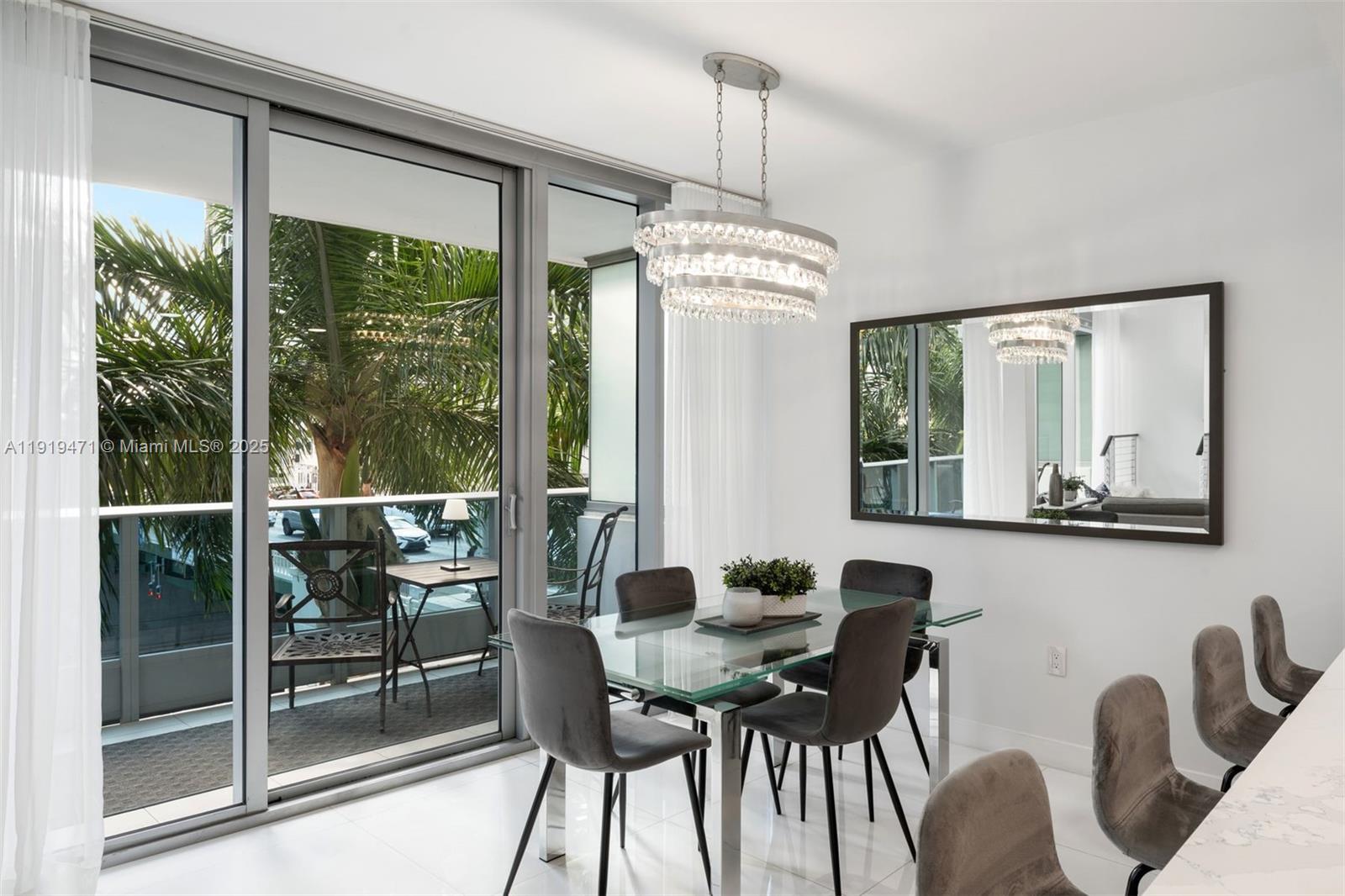 200 Biscayne Boulevard Way 303