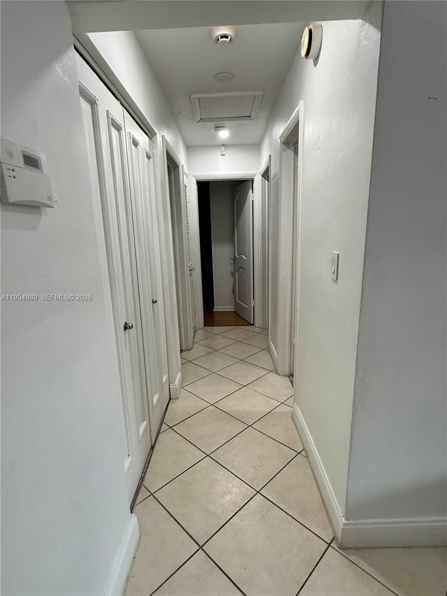 DEVON-AIRE VILLAS SEC 2 - Residential