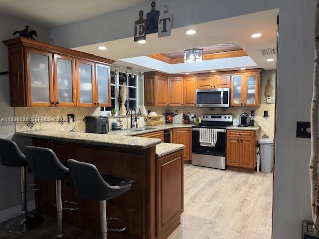 MELODY MANOR - Residential