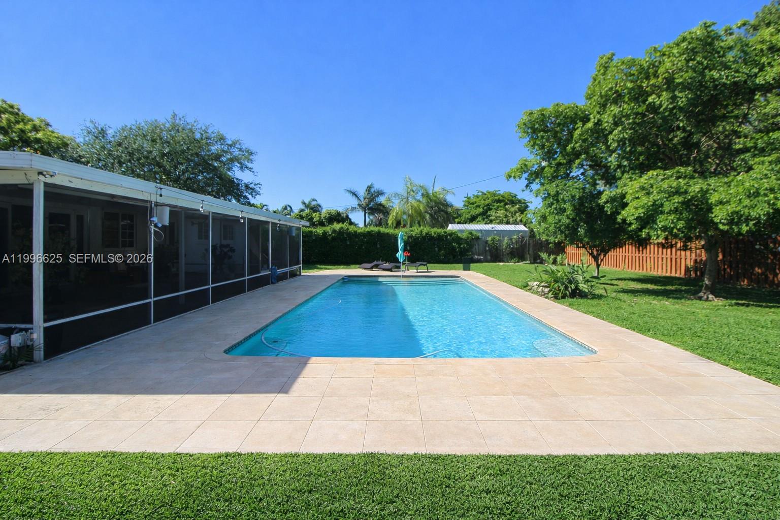 MELODY MANOR - Residential