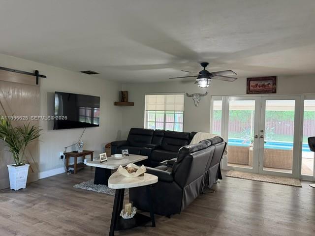 MELODY MANOR - Residential