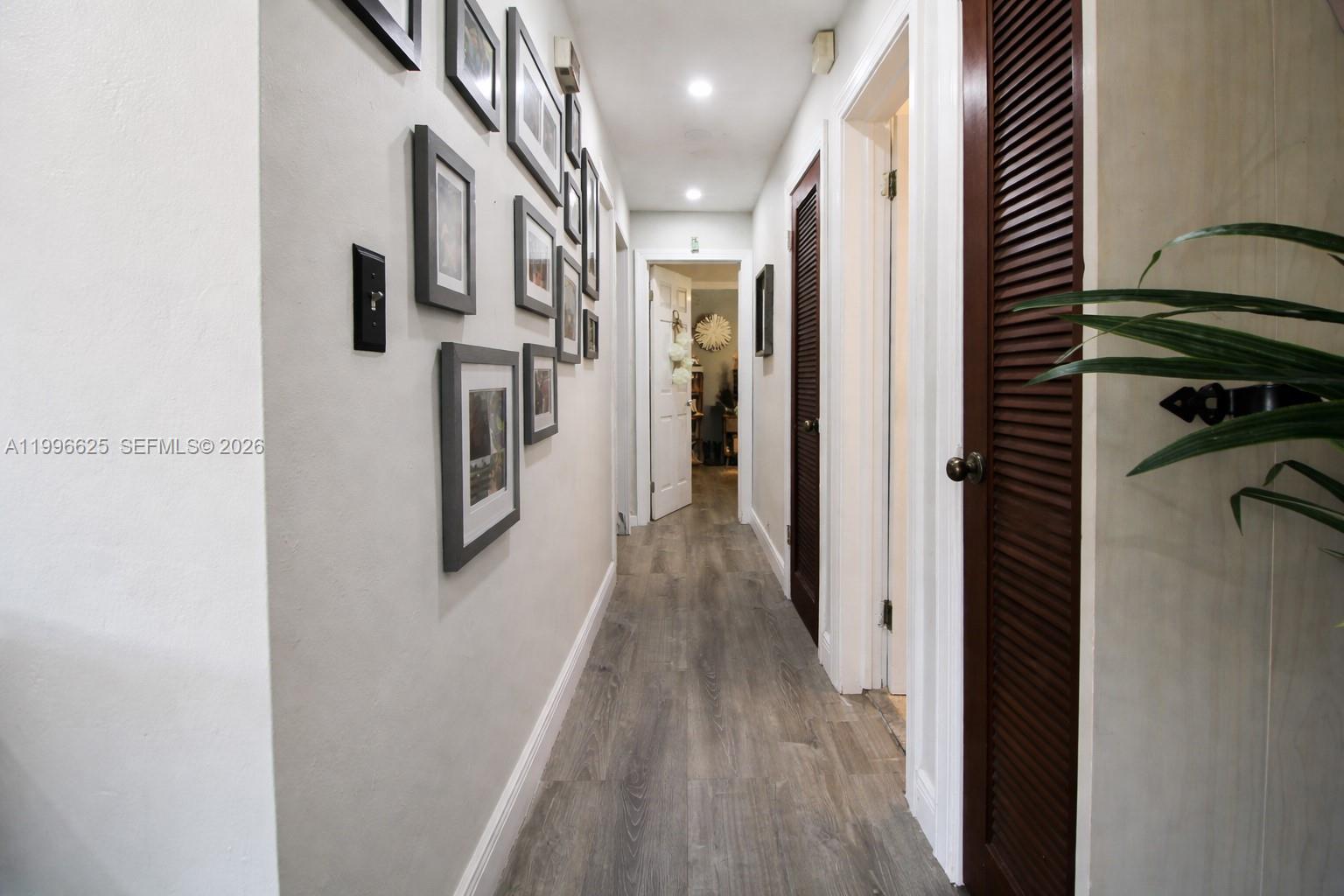 MELODY MANOR - Residential
