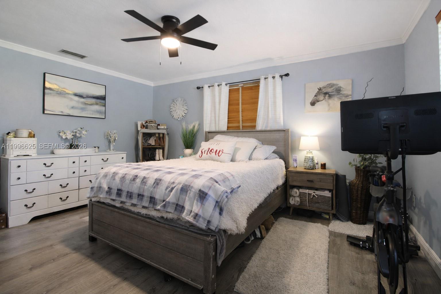 MELODY MANOR - Residential