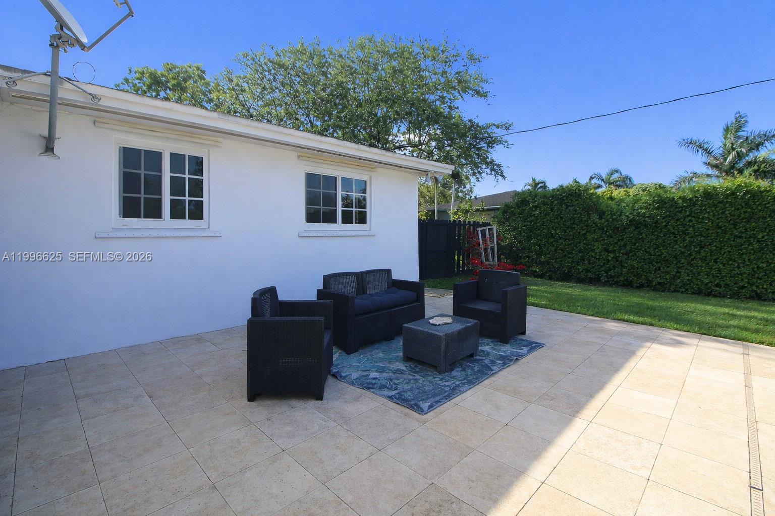 MELODY MANOR - Residential