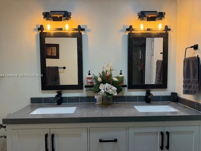 MELODY MANOR - Residential