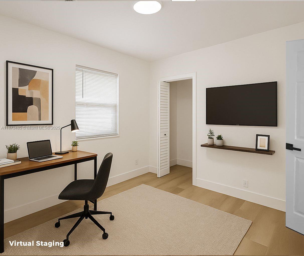 LAUDERDALE MANOR - Residential