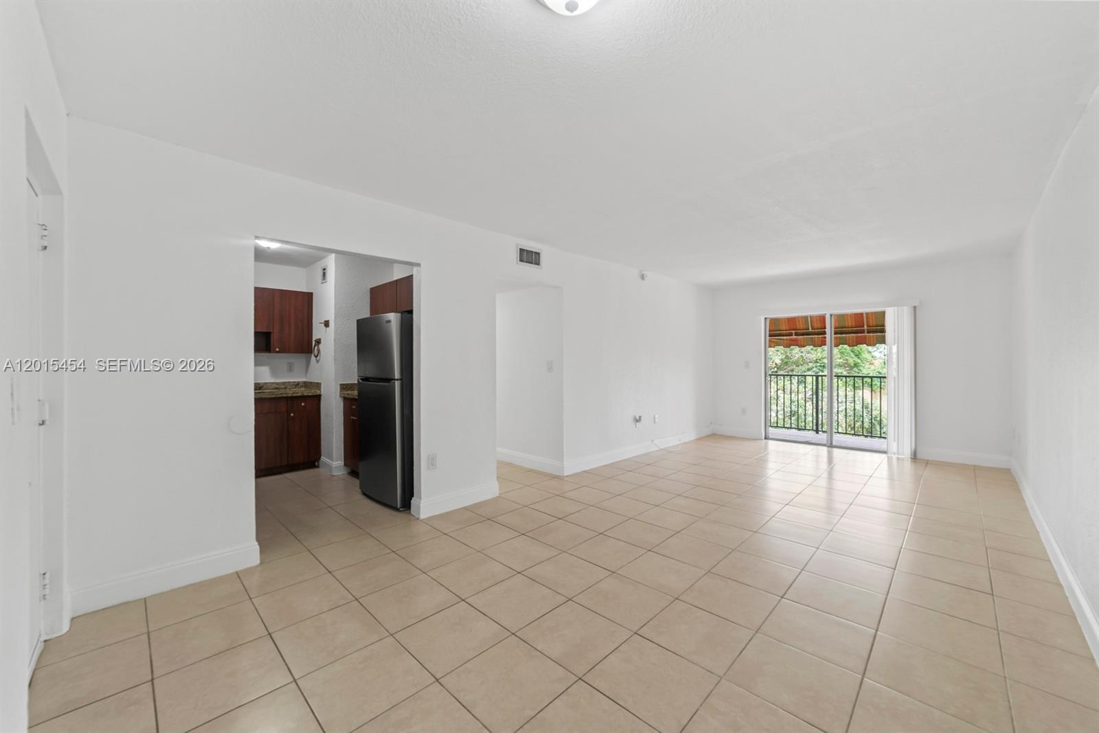 BELLA VENEZIA CONDO - Residential Lease