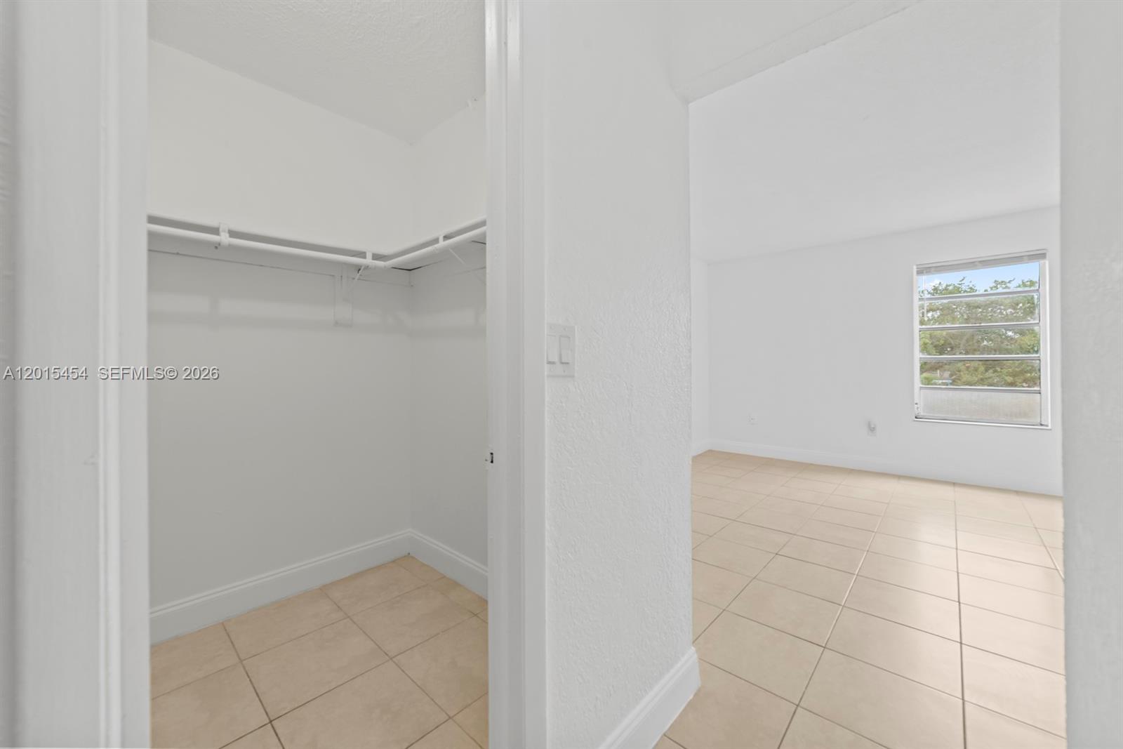 BELLA VENEZIA CONDO - Residential Lease