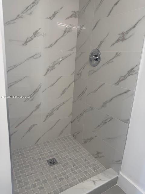 GABLES POINT III CONDO - Residential Lease