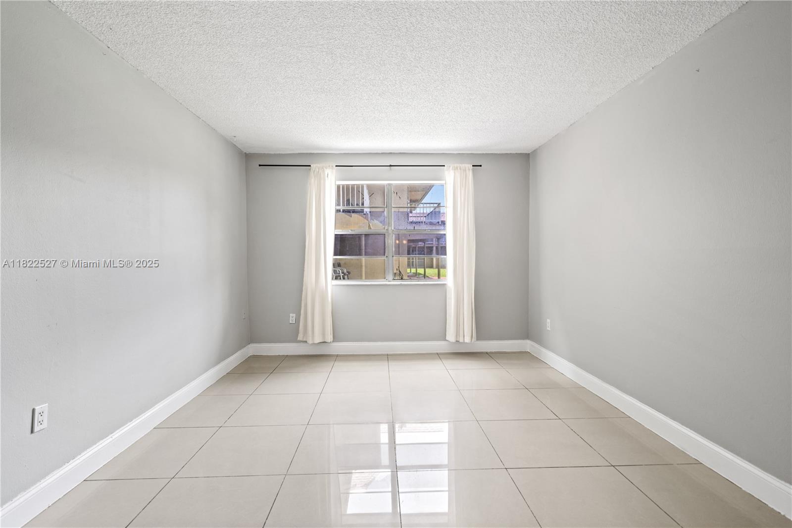 NEW WORLD CONDO APTS II - Residential Lease