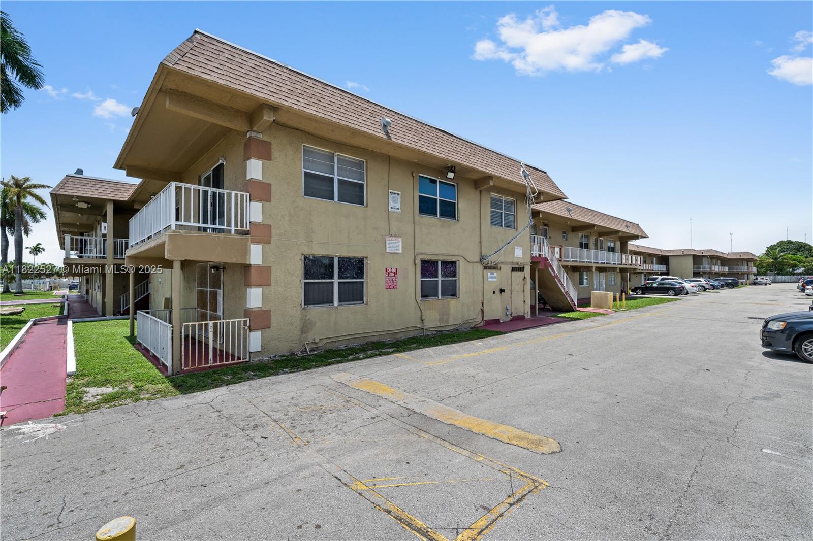 NEW WORLD CONDO APTS II - Residential Lease