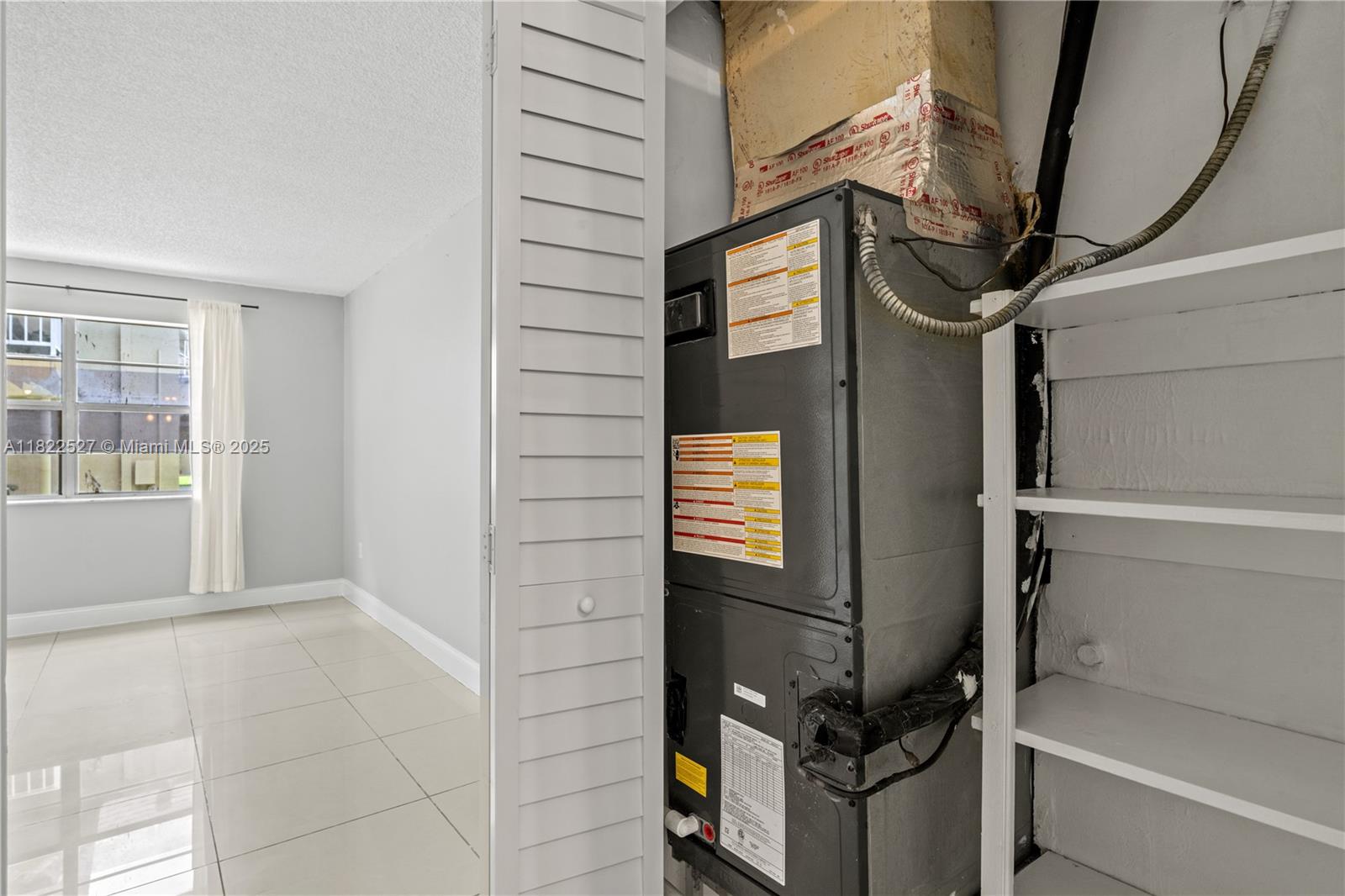 NEW WORLD CONDO APTS II - Residential Lease