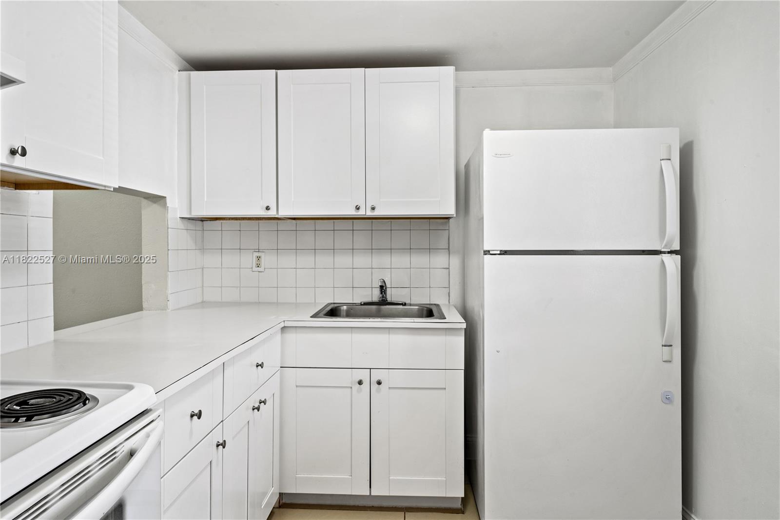 NEW WORLD CONDO APTS II - Residential Lease