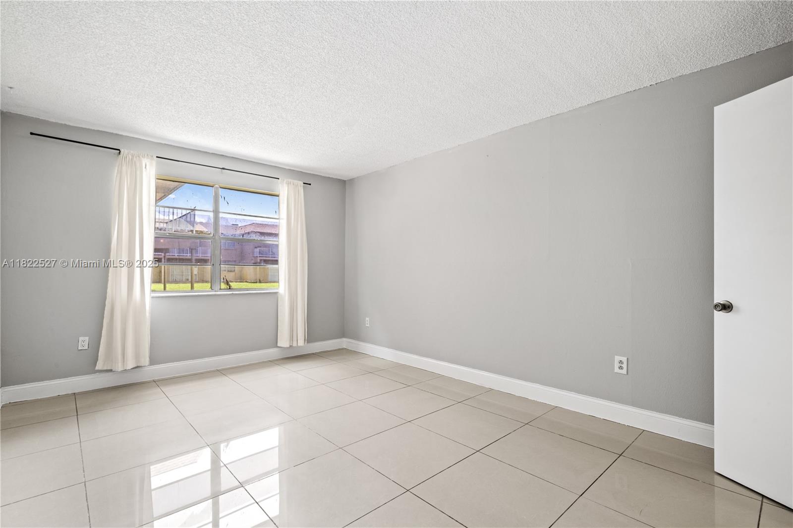 NEW WORLD CONDO APTS II - Residential Lease