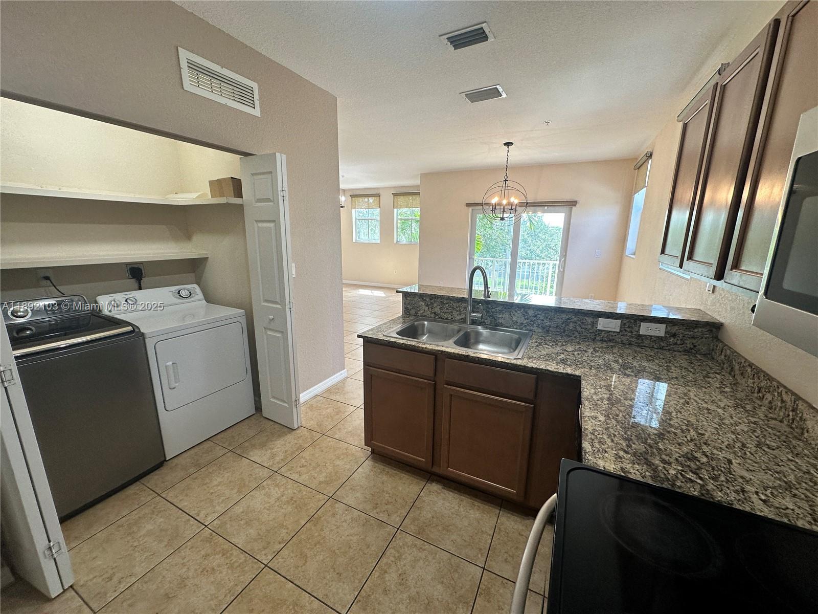 CORONADO TO DORAL VI COND - Residential