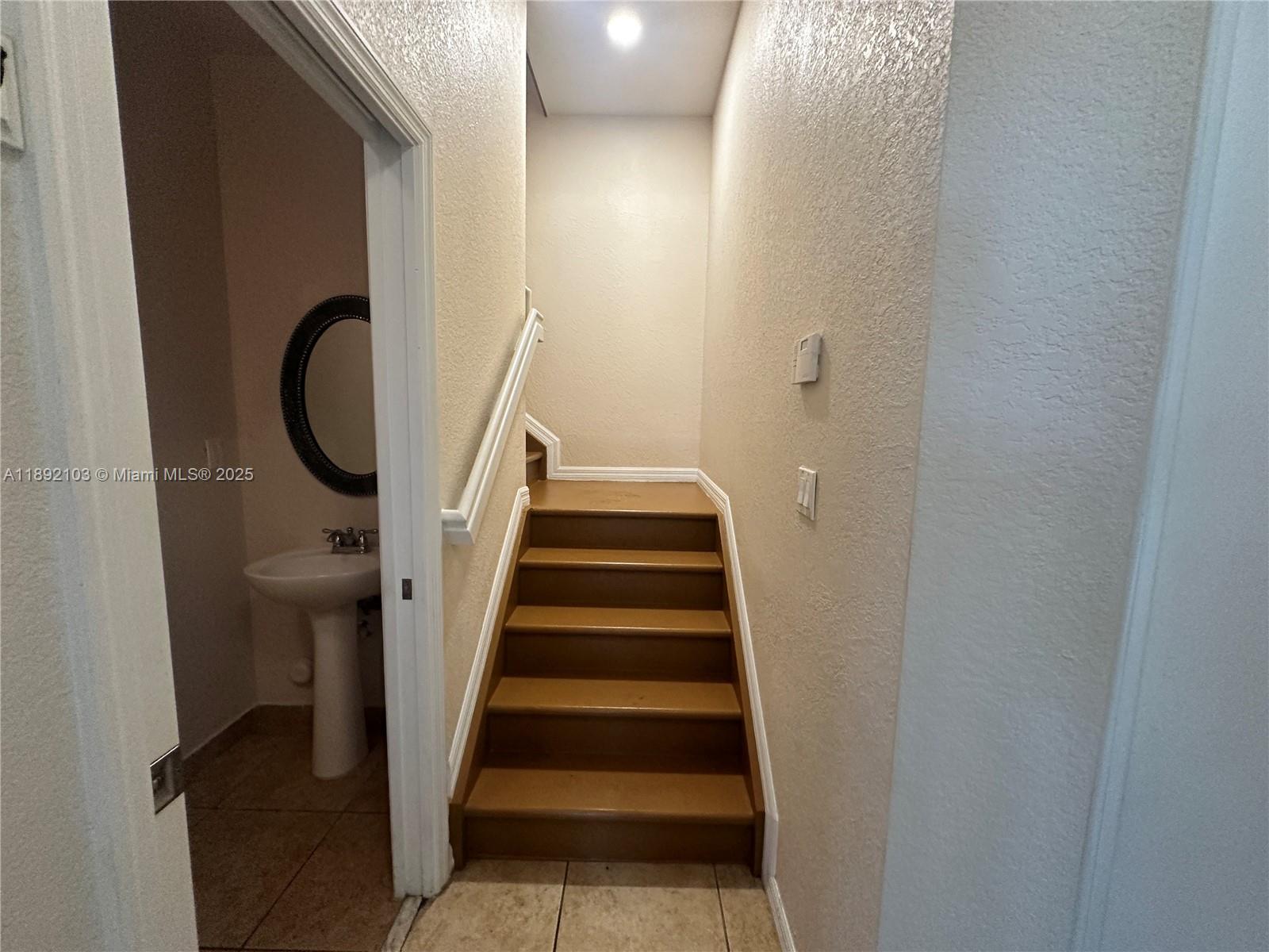 CORONADO TO DORAL VI COND - Residential