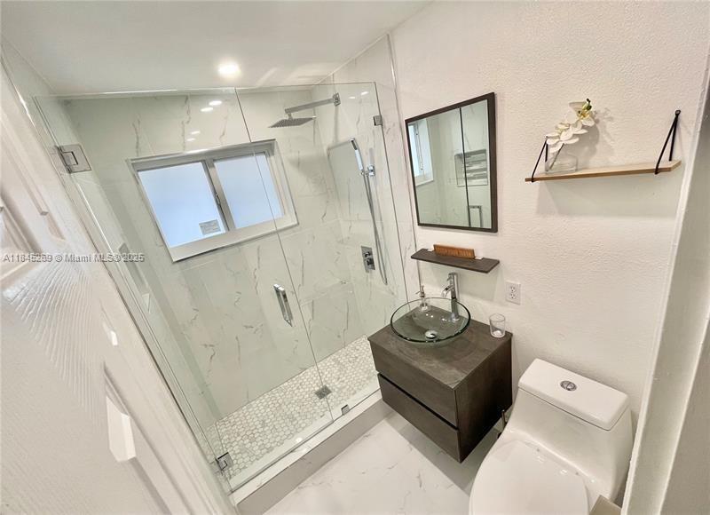 BREEZY MANOR AMENDED - Residential Lease