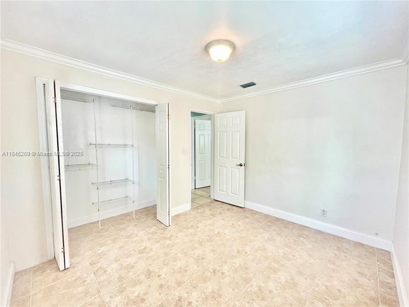 BREEZY MANOR AMENDED - Residential Lease