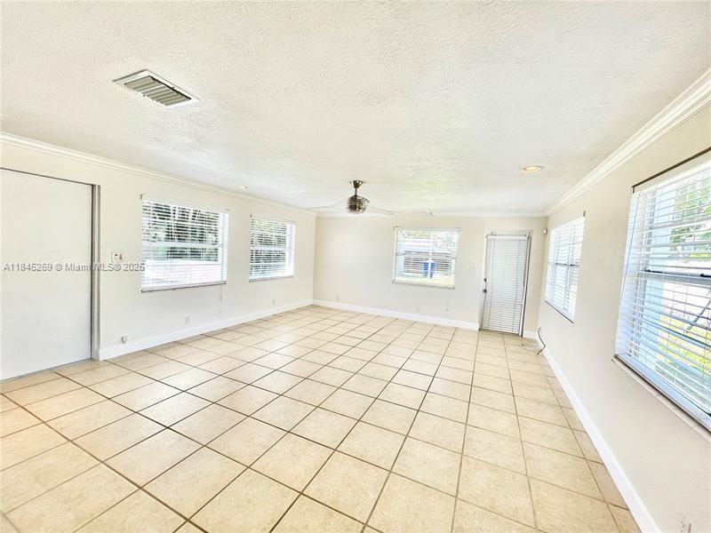 BREEZY MANOR AMENDED - Residential Lease