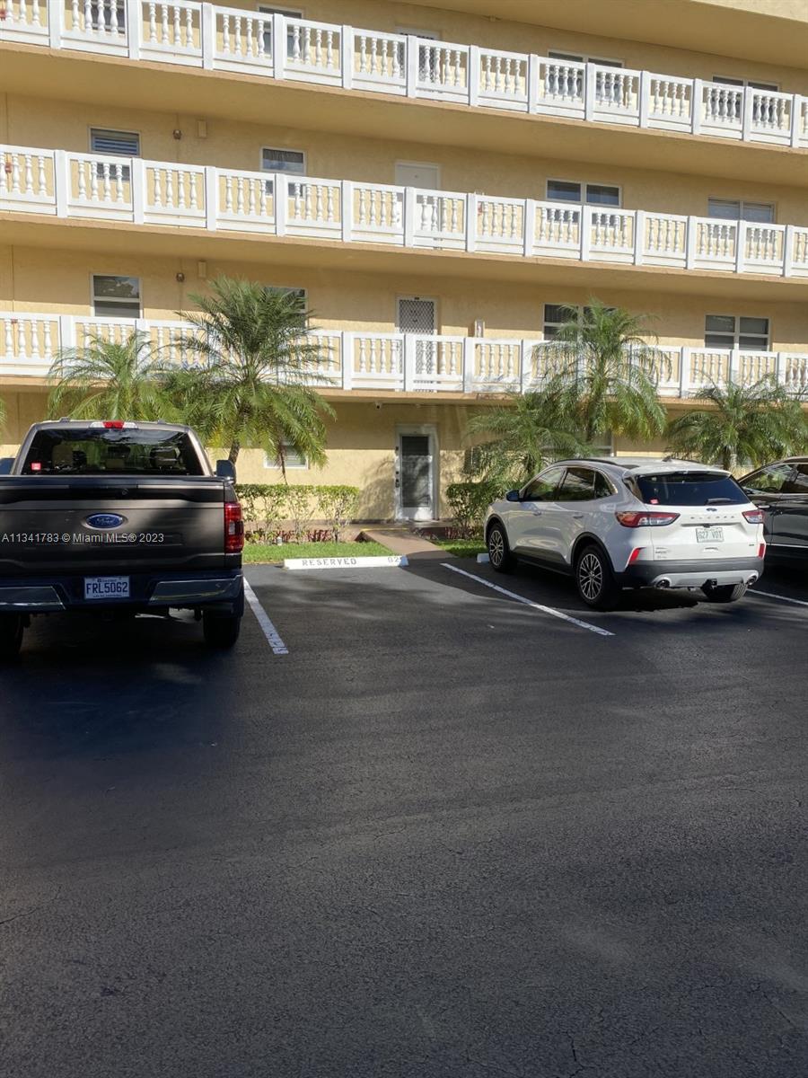 MEADOWBROOK LAKES CONDO - Residential Lease