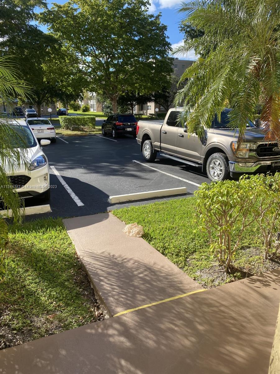 MEADOWBROOK LAKES CONDO - Residential Lease