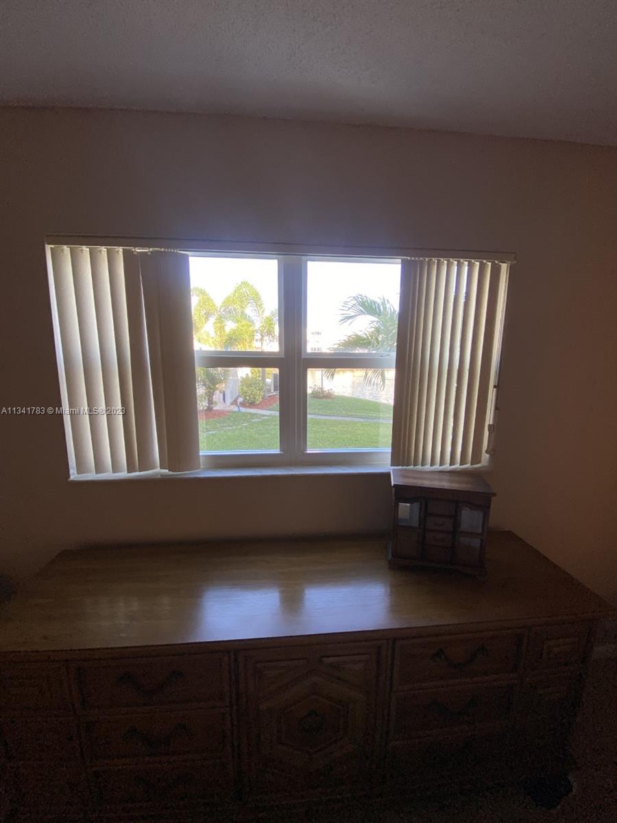 MEADOWBROOK LAKES CONDO - Residential Lease