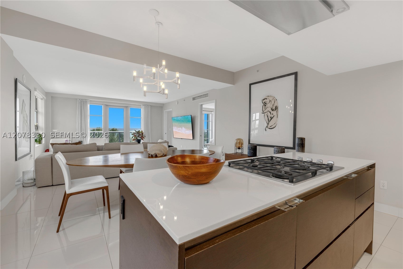 3739 Collins Ave N-302