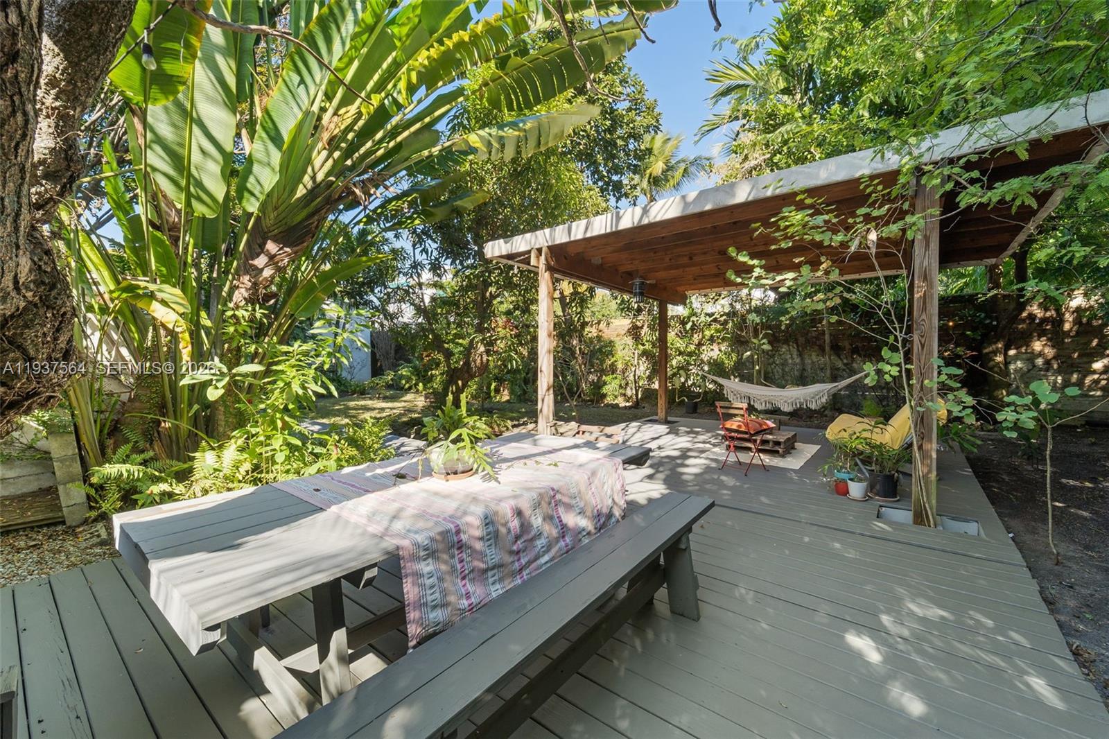 HOLLEMAN PARK - Residential