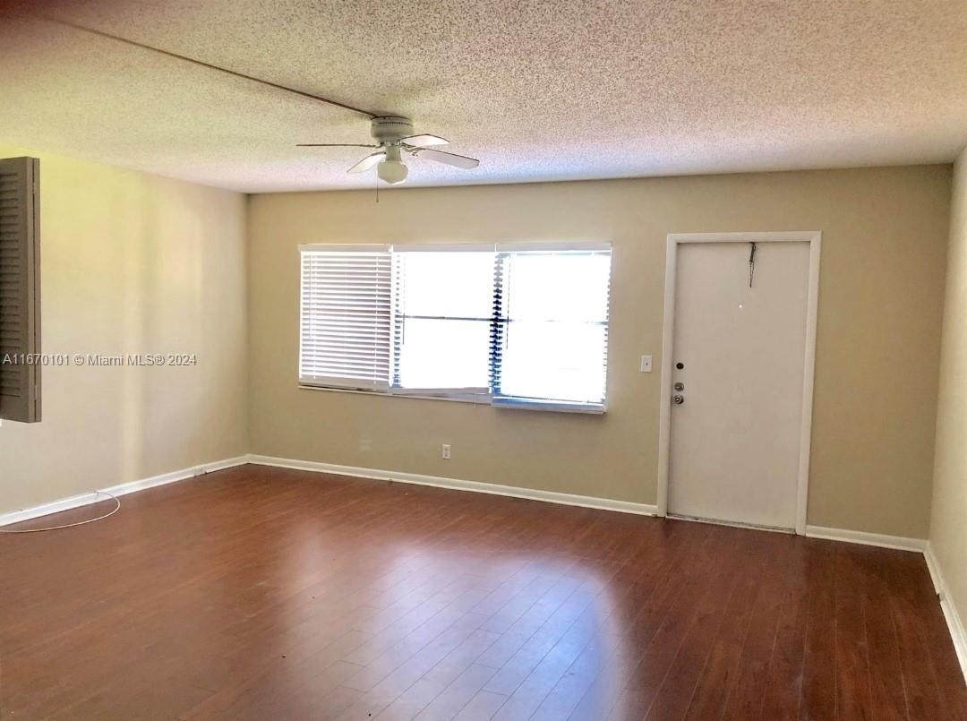 MANSFIELD AT CENTURY VILL - Residential