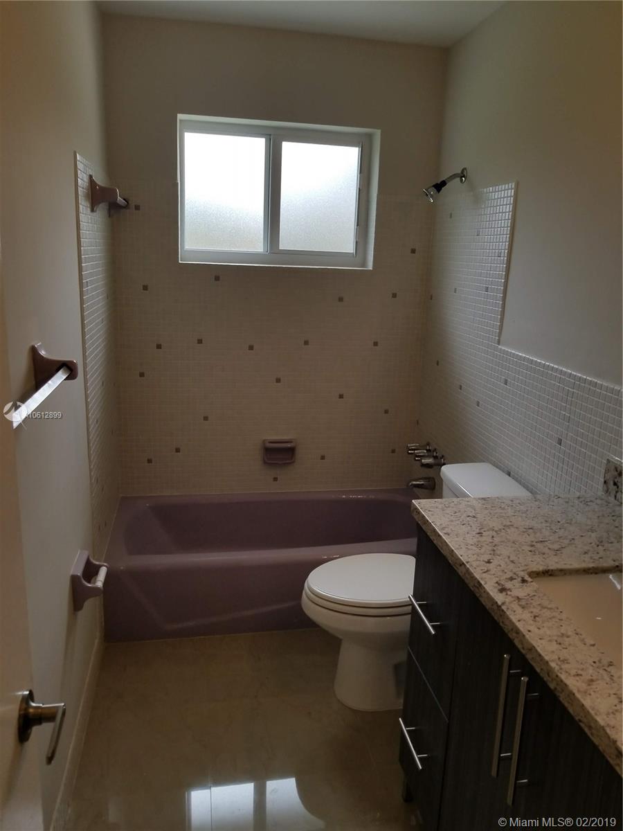 GULFSTREAM ESTATES NO 3 - Residential Lease