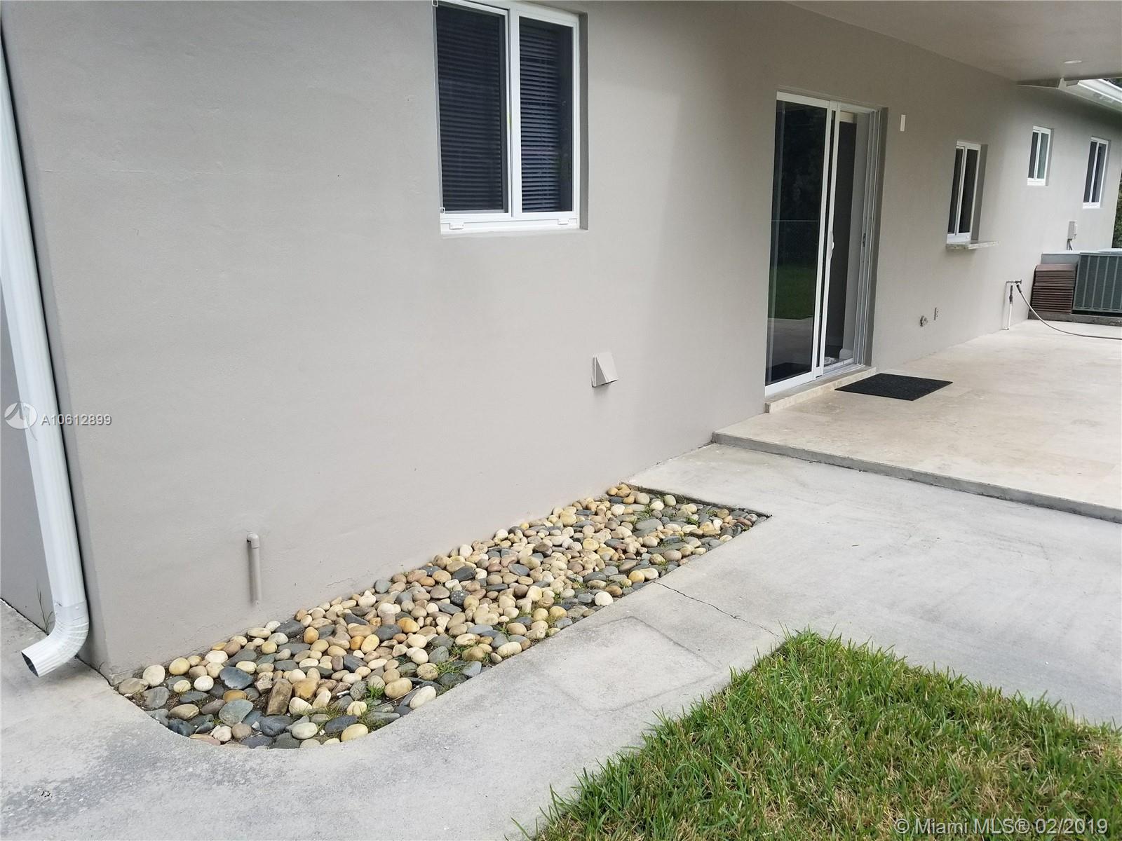 GULFSTREAM ESTATES NO 3 - Residential Lease