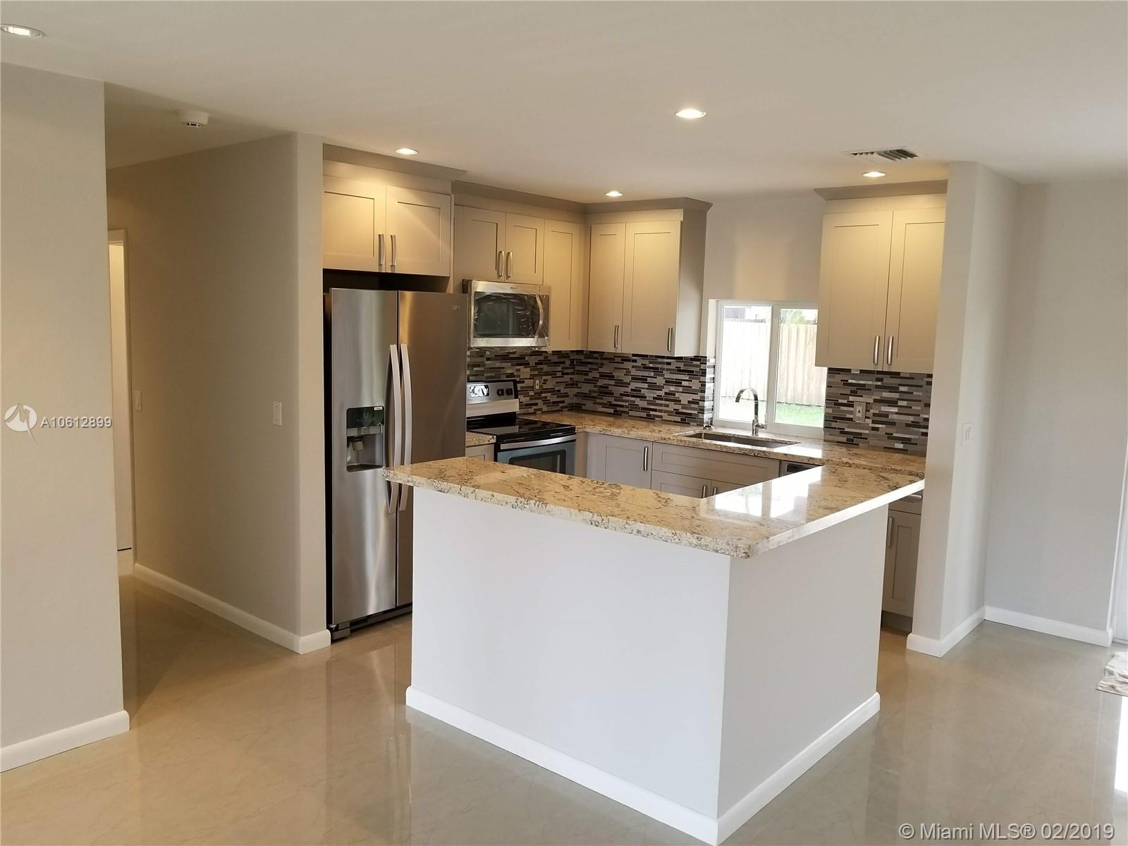 GULFSTREAM ESTATES NO 3 - Residential Lease