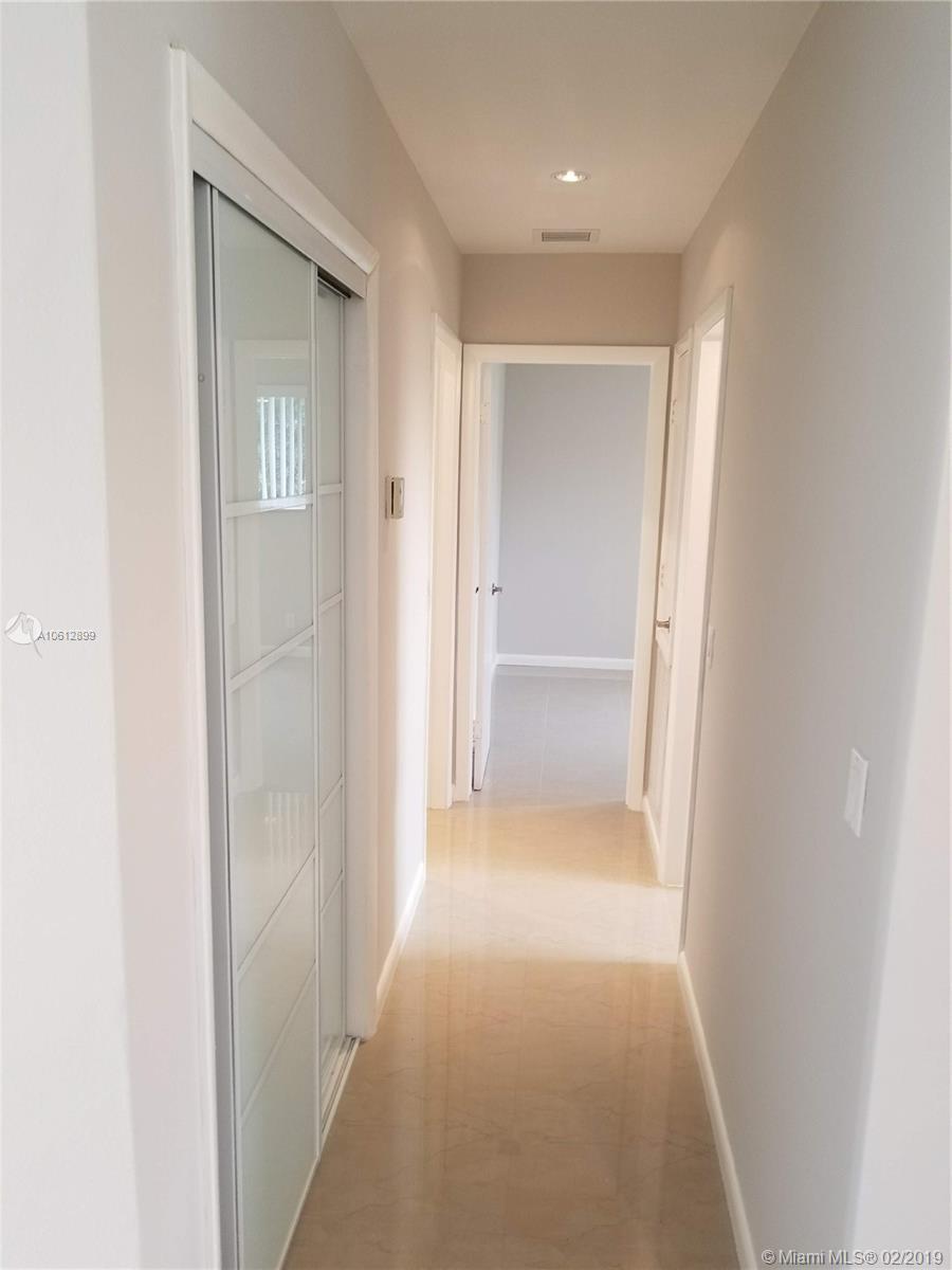 GULFSTREAM ESTATES NO 3 - Residential Lease