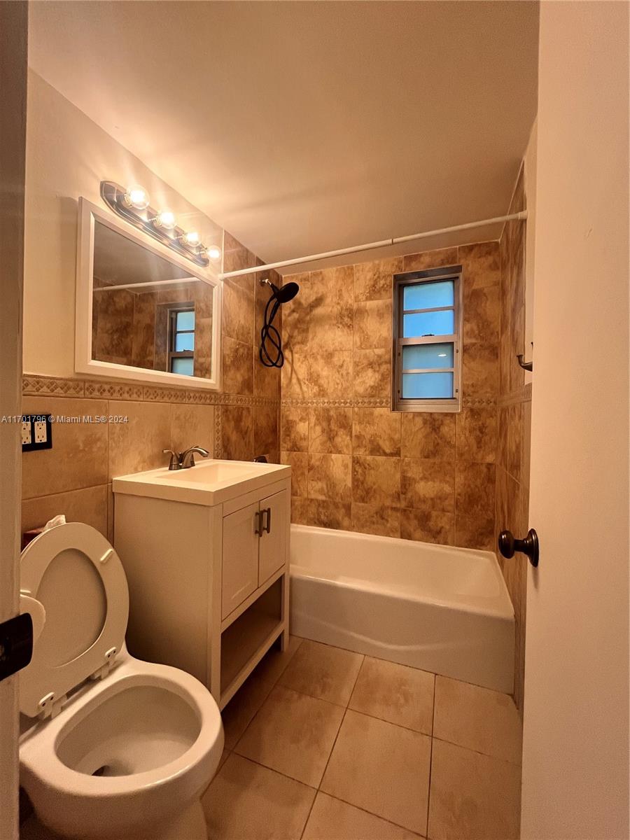 PATHWAYS CONDO - Residential Lease