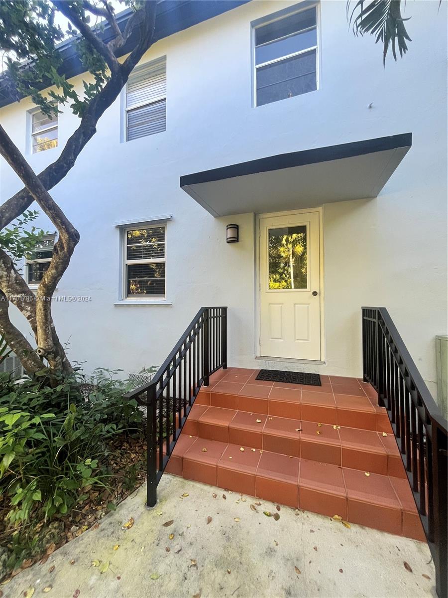 PATHWAYS CONDO - Residential Lease