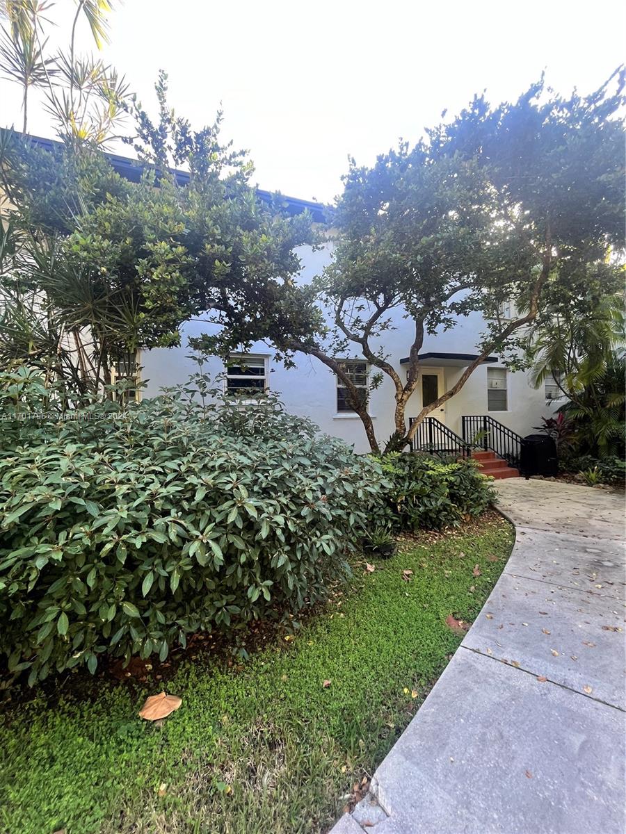 PATHWAYS CONDO - Residential Lease