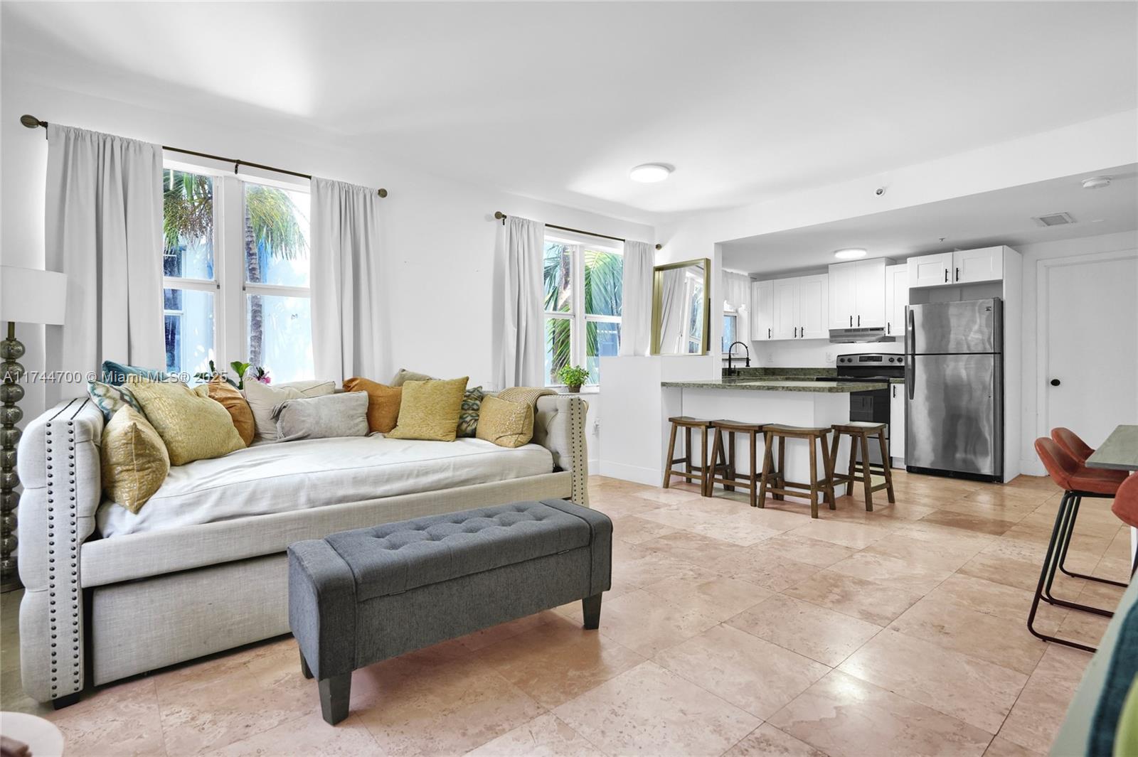 1550 Drexel Ave 208, Miami Beach, Miami-Dade County, Florida - 1 Bedrooms  
1 Bathrooms - 