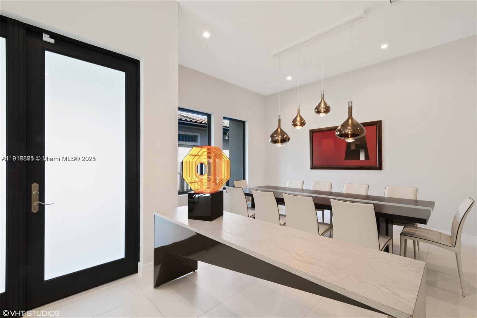 5883 W Brookfield Cir W